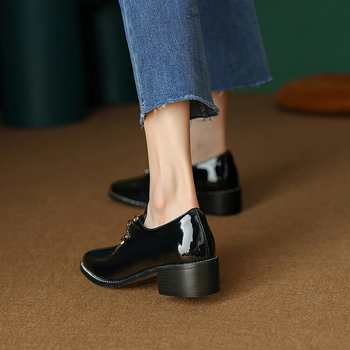 Ženske kožne loaferice s vezicama, srednja peta 3–5 cm, engleski stil za ured