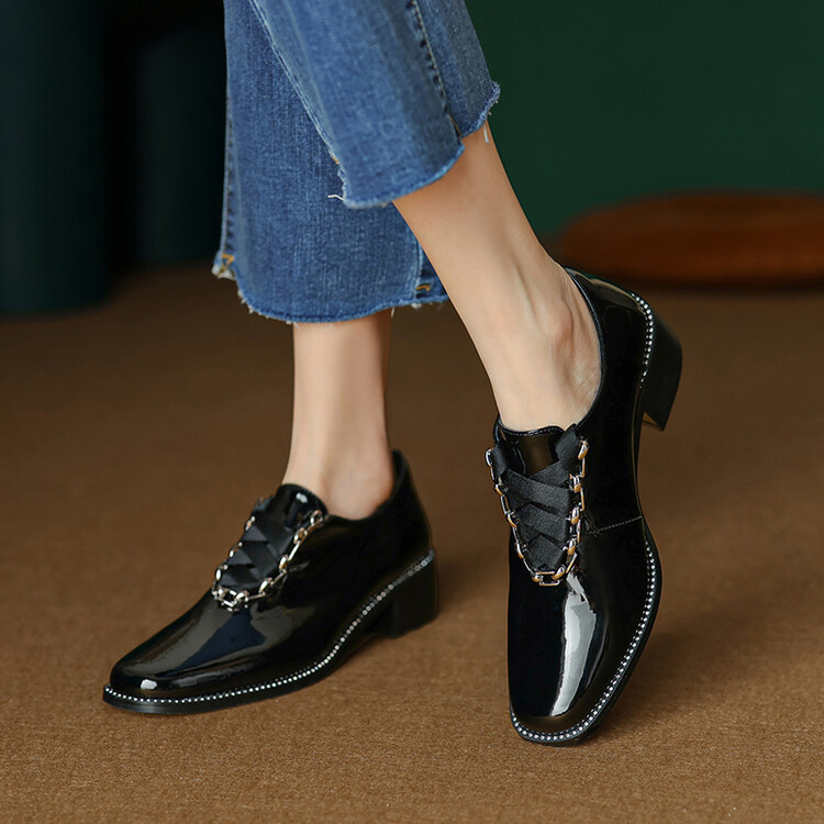 Ženske kožne loaferice s vezicama, srednja peta 3–5 cm, engleski stil za ured