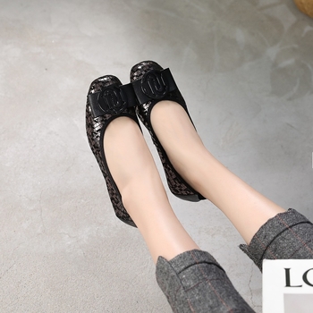 Ženske Mary Jane cipele od kože goveda, okrugli vrh, slip-on, niski potpetica 1–3 cm, gumeni potplat