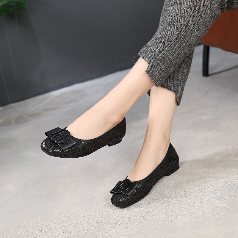 Ženske Mary Jane cipele od kože goveda, okrugli vrh, slip-on, niski potpetica 1–3 cm, gumeni potplat