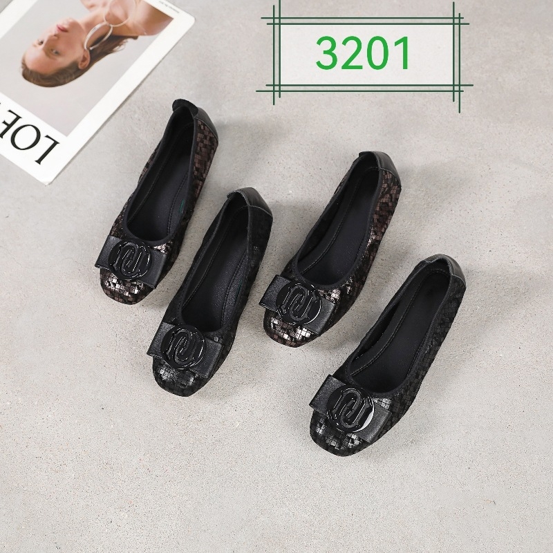 Ženske Mary Jane cipele od kože goveda, okrugli vrh, slip-on, niski potpetica 1–3 cm, gumeni potplat