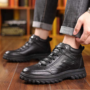 Papuci de iarnă pentru bărbați, partea superioară din piele de bovine din stratul al doilea, talpă din cauciuc