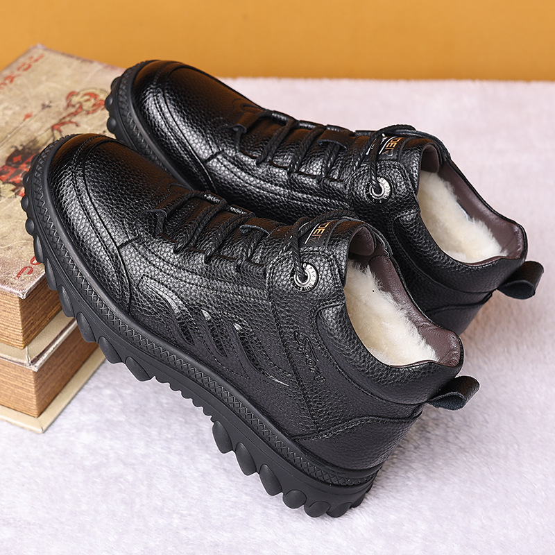 Papuci de iarnă pentru bărbați, partea superioară din piele de bovine din stratul al doilea, talpă din cauciuc