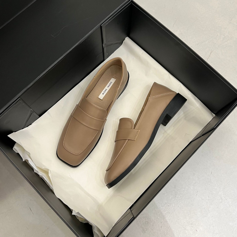 Ženske slip-on loaferice od mikrovlakana, gornji dio mikrovlakna, kvadratni vrh, niski pet 1–3 cm, ulošak Ultrafilm koža, potplat TPU