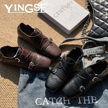 Női bőr slip-on loaferek, vintage brit stílusú, középmagasságú szár, kitten heel, csíkos mintázat, gumírozott talp