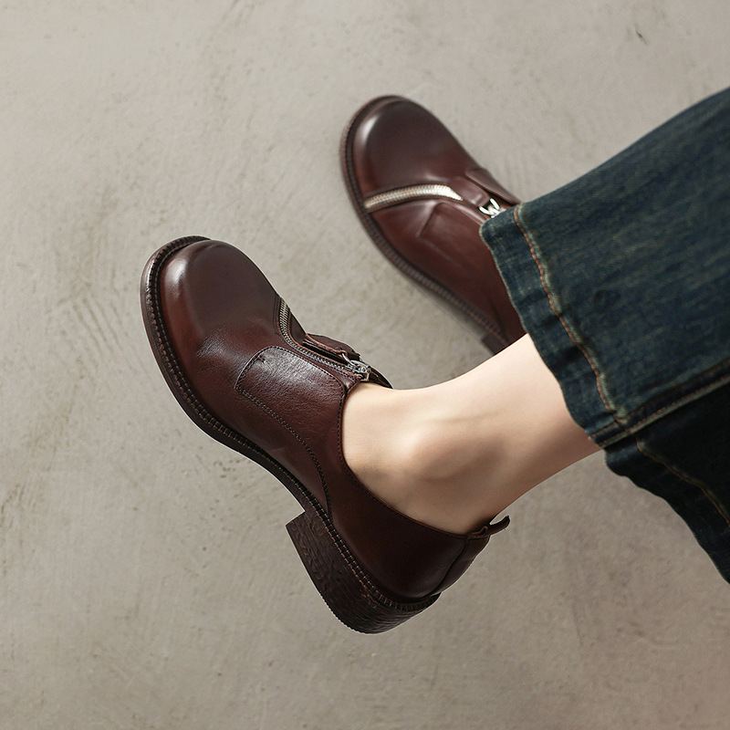 Обувки от телешка кожа в академичен стил, британски дизайн, преден цип, закръглен нос, дебел среден ток