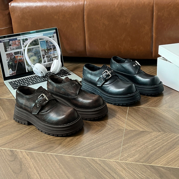 Ženske loafers od Super fiber; zaobljeni prst; peta 3–5 cm; Kick zatvaranje; retro stil