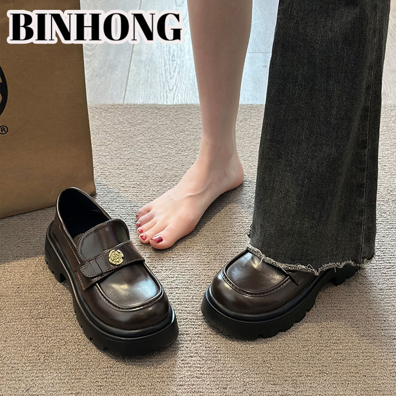 Ženske Mary Jane slip-on loafer s kamelijskim detaljem, koža prve sloje teleća, okrugli vrh, debeli pet 3-5 cm, gumasta potplat, latex ulošak, unutarnji materijal: super vlakna, niski gornji dio, britanski stil, jednobojni