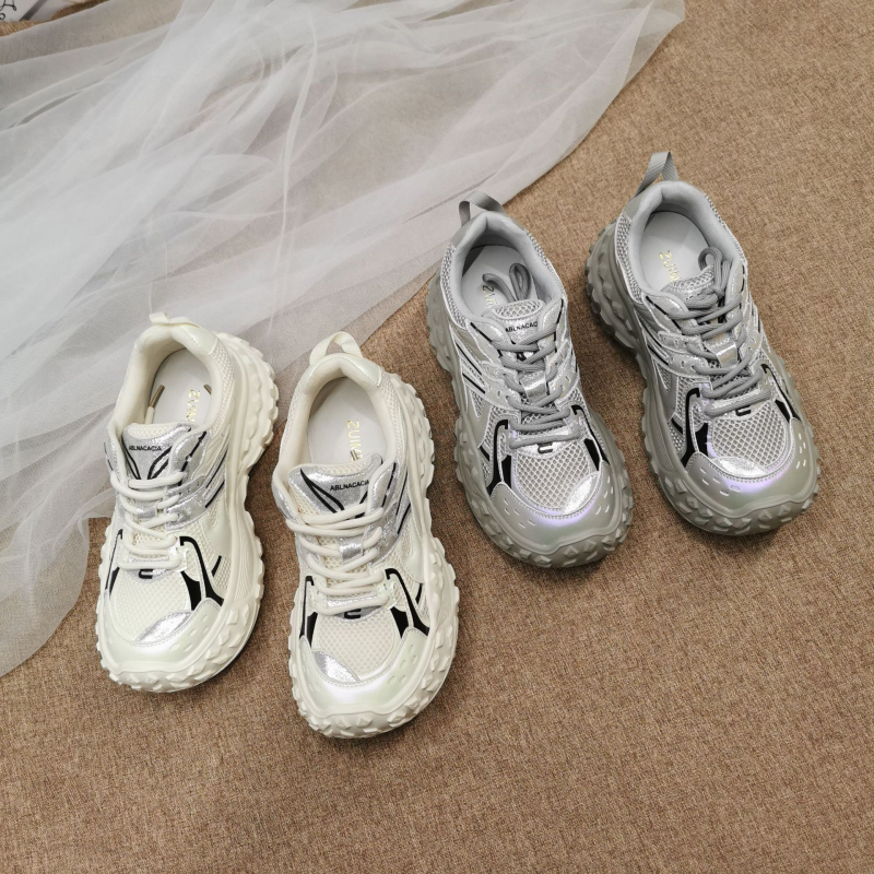 Ženske platforme u stilu dad shoes – gornji dio od kože i mreže, okrugli vrh, platforma 3–5 cm, vezanje, ulošak od prirodne kože