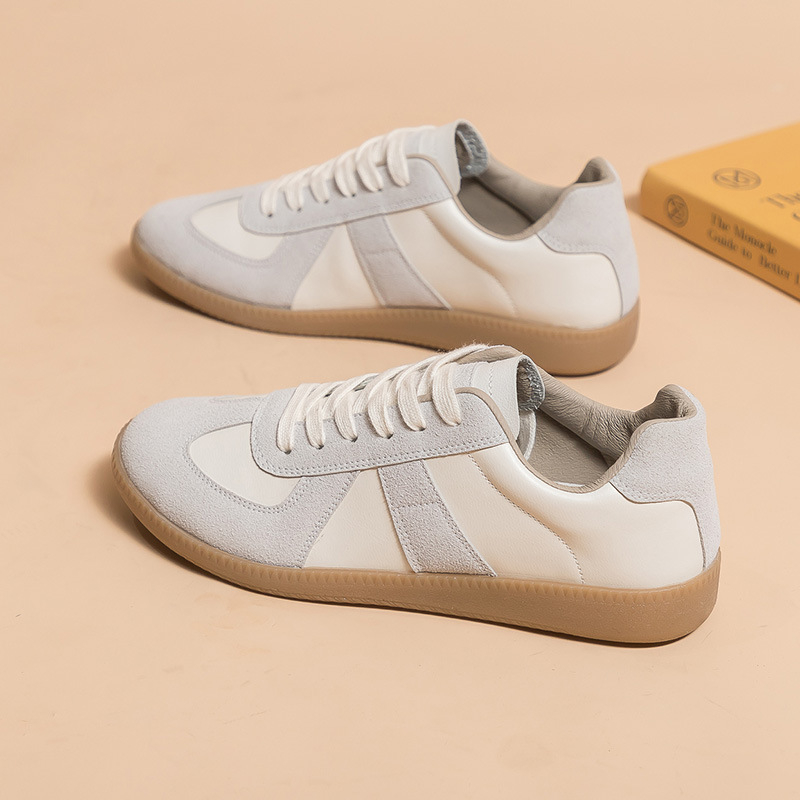 Korejskog stila sportske tenisice casual | gornji dio od frosted leather, okrugli vrh, niski potpetica 1–3 cm, vezanje, tekstilna uložak, plastična potplat
