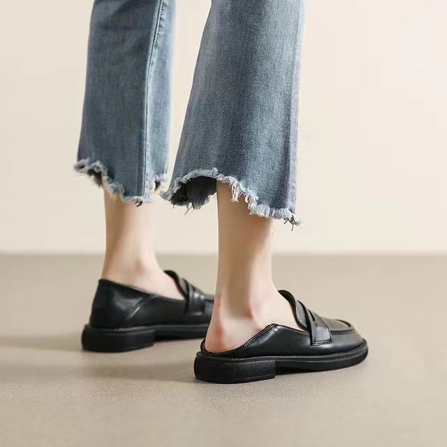 Ženske slip-on loaferice s okruglim vrhom, gornji dio od mikrovlakana, gumeni đon, niska potpetica 1–3 cm (okrugli vrh; mikrovlakno gornji dio; gumeni đon; niska potpetica 1–3 cm)