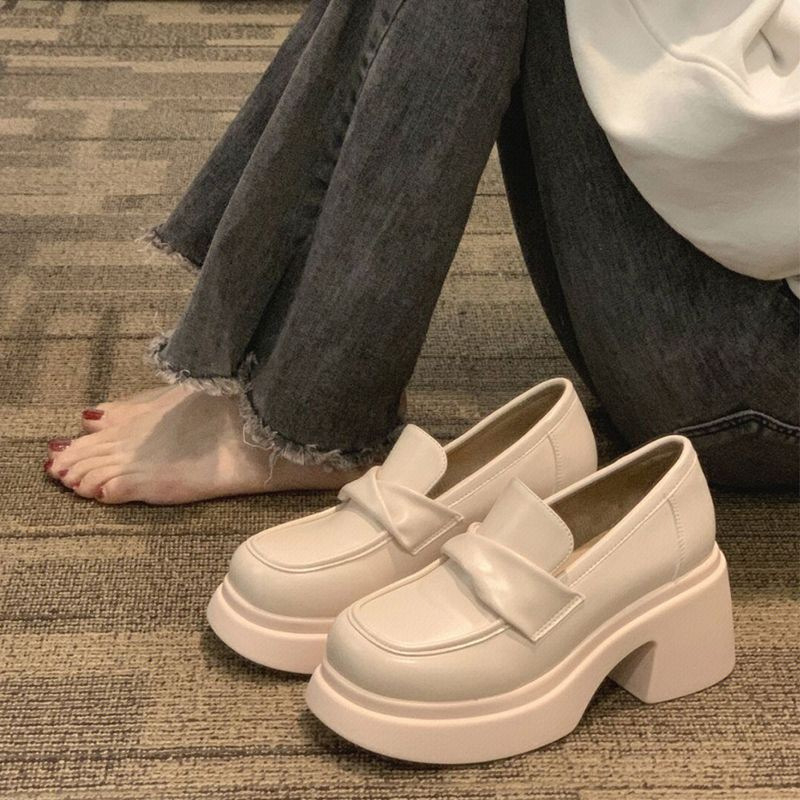 Ženske loaferice PU koža, okrugli vrh, slip-on, visina pete 3-5 cm