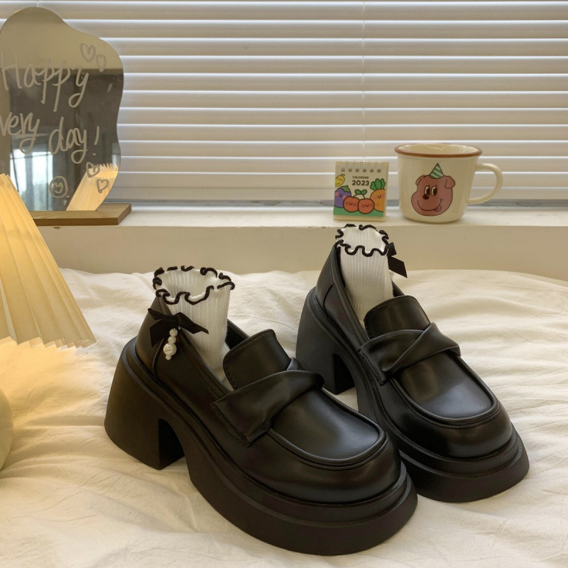 Ženske loaferice PU koža, okrugli vrh, slip-on, visina pete 3-5 cm