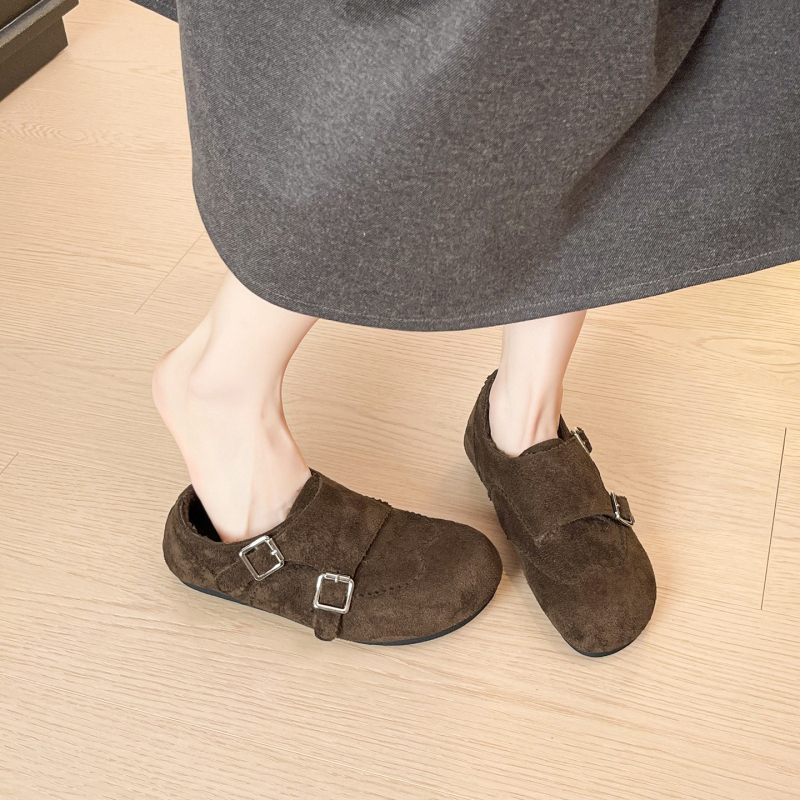 Loafers s debelim potplatom, gornji dio od svile, gumena potplata, okrugli nos, niski pet 1–3 cm