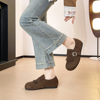 Loafers s retro brogue stilom, gornji dio od kravlje kože, okrugli vrh, slip-on, niski pet 1-3 cm