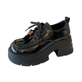 Mokasine s okruglim vrhom, srednje visoko debelo peto 3–5 cm, gornji dio od Super Fiber-a, gumena potplat, Slip-On s PU podstavom