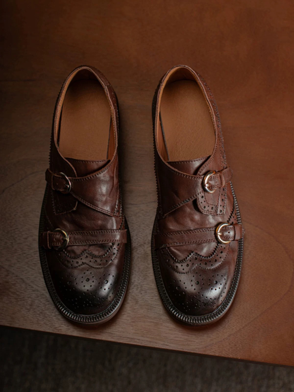 Damske loafers od prave kože u vintage brogue stilu, bez vezivanja, okrugli vrh, dvostruki gornji sloj teleće kože, debeli pet 3–5 cm, gumeni đon