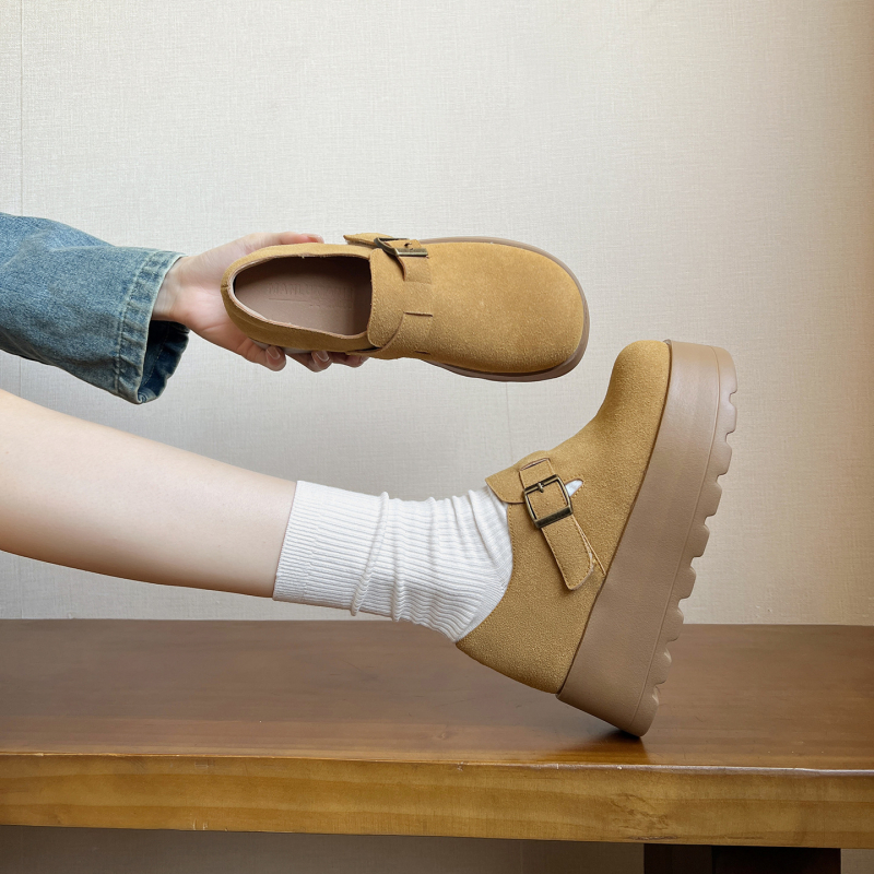 Λόφερς με αύξηση ύψους 9 cm, PU επάνω, στρογγυλή μύτη, slip-on, σόλα καουτσούκ