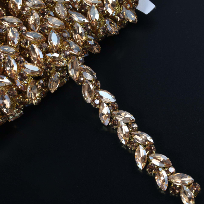 Dekorativni lanac za DIY nakit s Rhinestone kristalima i privjesnim perlima, željezni osnovni materijal, elektropiranje, Li Mei marka, mogućnost prilagođavanja