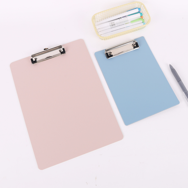 A4/A5 dosje s čvrstim klipom i penom podlogom - jednostruki čvrsti klip za zapisnike sastanaka