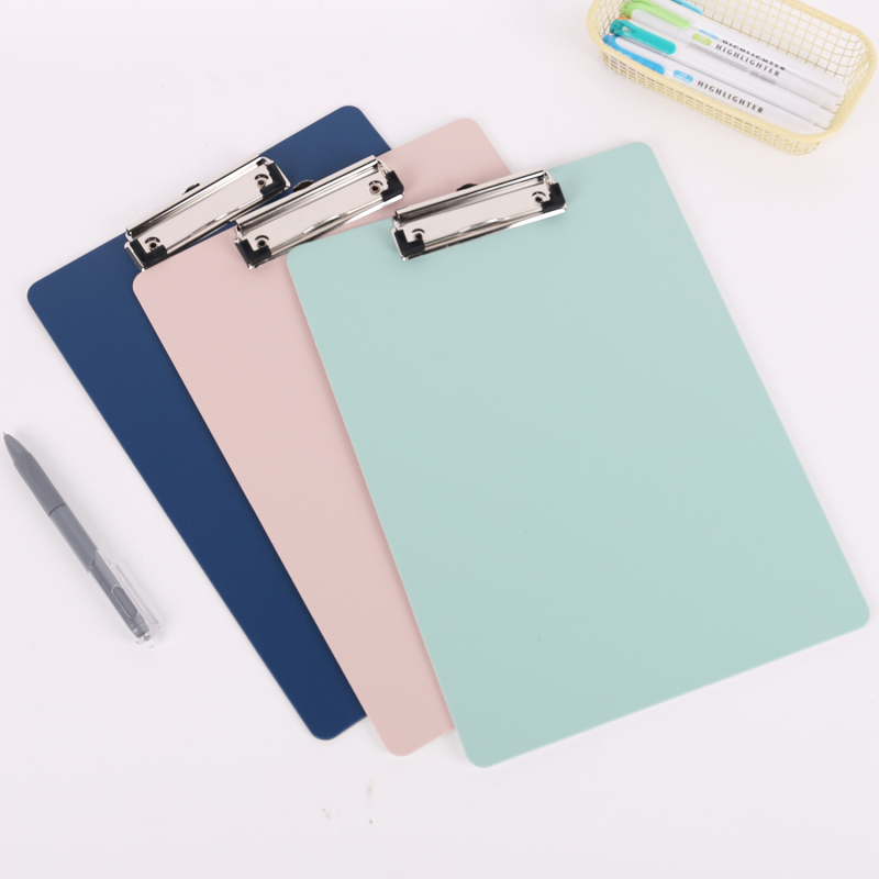 A4/A5 dosje s čvrstim klipom i penom podlogom - jednostruki čvrsti klip za zapisnike sastanaka