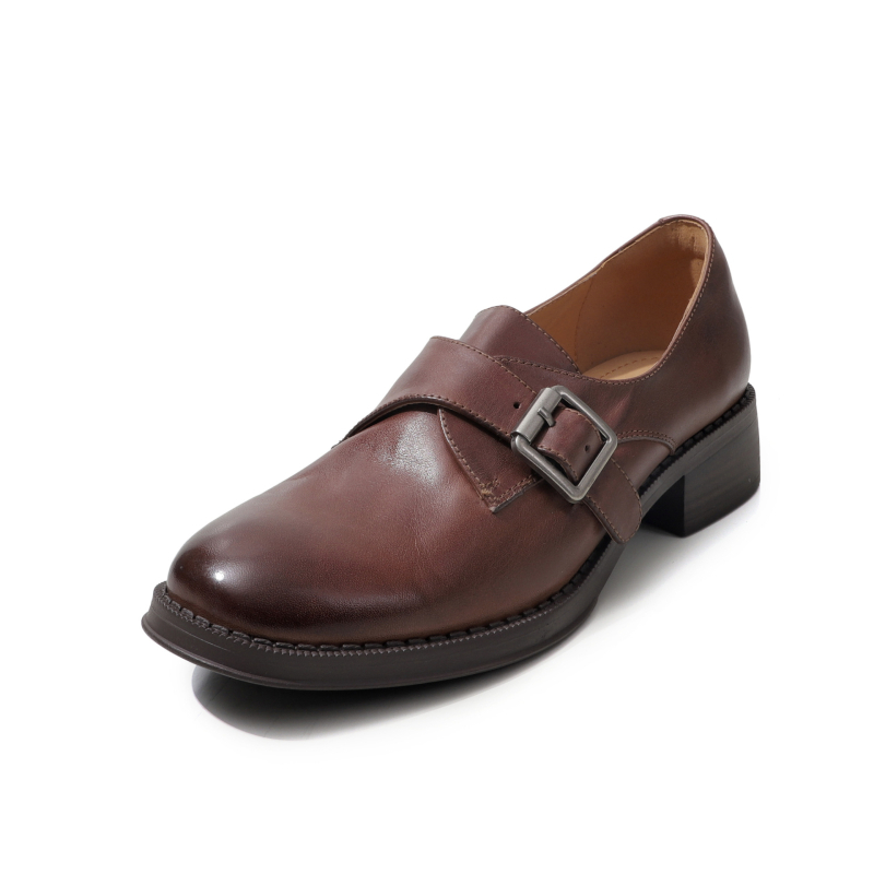 Kožne cipele u akademskom stilu, gornji dio head-layer cowhide, zaobljeni nos, srednja chunky pete (3–5 cm), slip-on mokasine, za žene