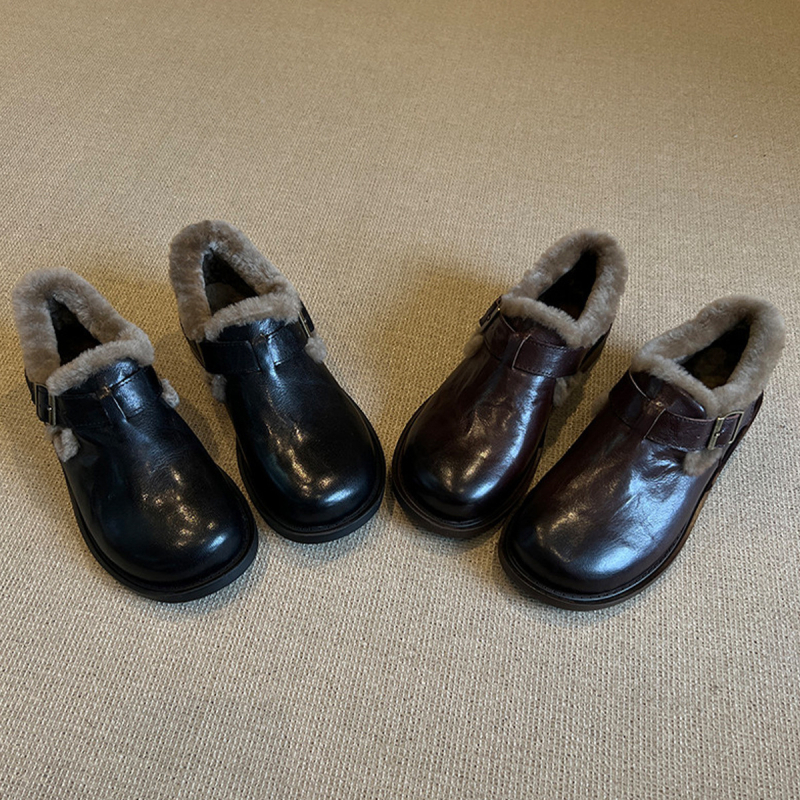 Loafers με επένδυση από γούνα προβάτου, κυκλική μύτη, εξωτερικό από διαχωρισμένο δέρμα βοδιού, σόλα από καουτσούκ, μεσαία φτέρνα 3-5 cm