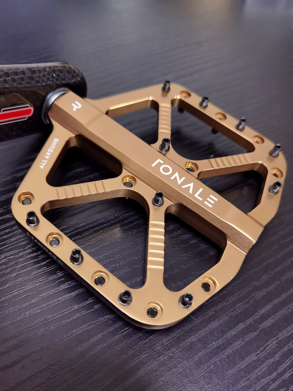 Πεντάλ ποδηλάτου βουνού από κράμα αλουμινίου, 3 ρουλεμάν, μοντέλο TONALE, ευρύ κράτημα για MTB και εκτός δρόμου
