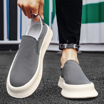 Muške ljetne platnene slip-on tenisice s mekanom potplatom, crne