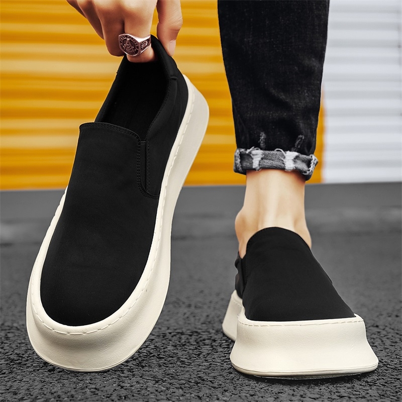 Muške ljetne platnene slip-on tenisice s mekanom potplatom, crne