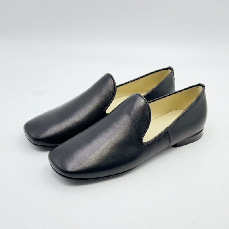 Ženske loafers-mule cipele u euro-američkom stilu, kvadratni vrh, gornji dio od kože top-grain, ulošak od kože krave, gumeni đon, niski potpetice
