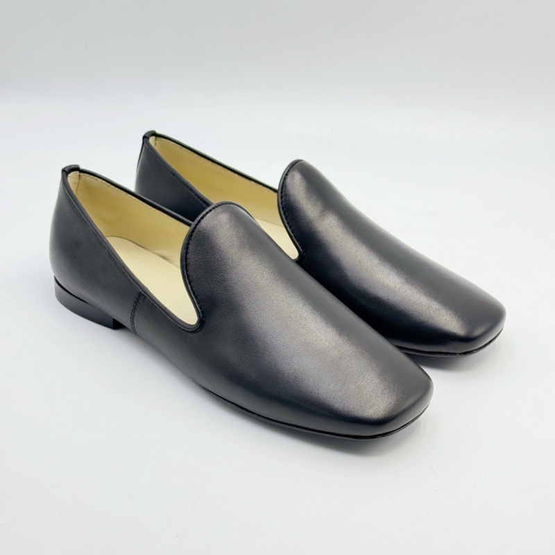 Ženske loafers-mule cipele u euro-američkom stilu, kvadratni vrh, gornji dio od kože top-grain, ulošak od kože krave, gumeni đon, niski potpetice