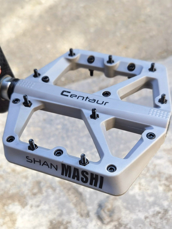 Πεντάλ ποδηλάτου Enduro – Νάιλον, ευρύ, αντιολισθητικά, για ποδήλατα βουνού/Enduro