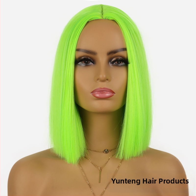 Perika kratka ravna kosa, bob s srednjom razdjelnom, model YT780, vlakna otporna na toplinu, mehanički postupak izrade, bez šiške