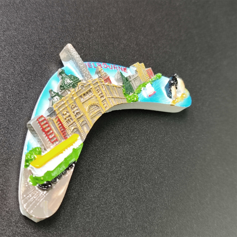 Magnet za hladnjak s gradskim motivom i boomerangom, 3D reljef, sintetička smola, moderni minimalistički stil