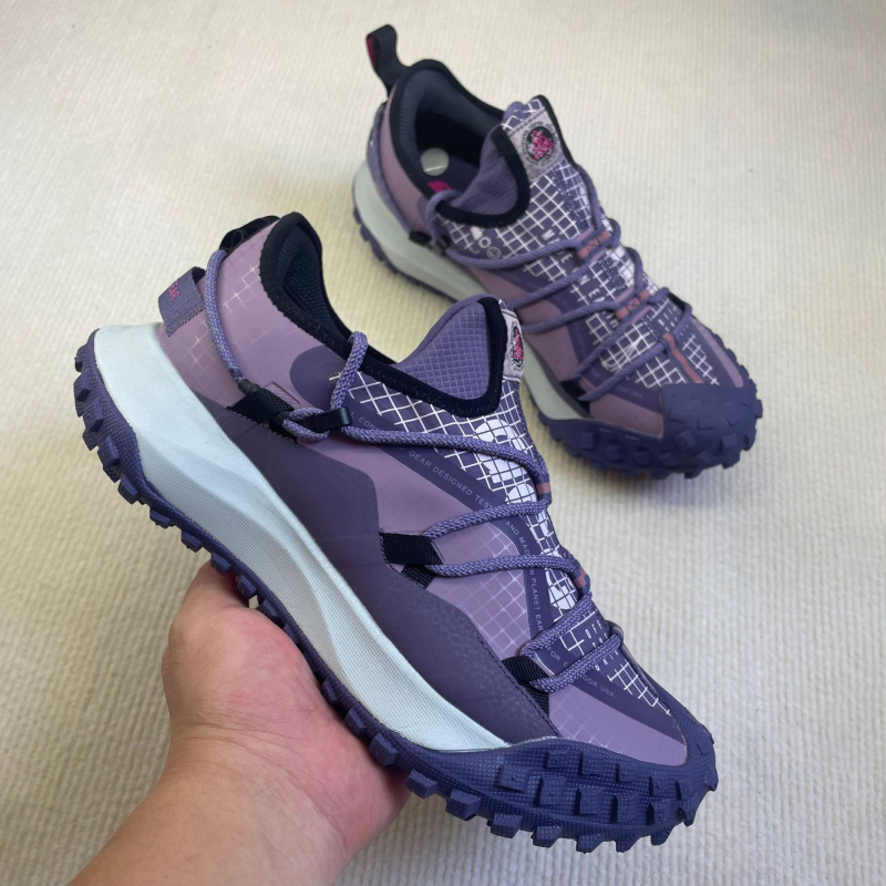 Planinarske tenisice za teren s Gore-Tex, vodootporne i protuklizne gumene đonove (niski kroj, gornji dio od sintetičke kože)
