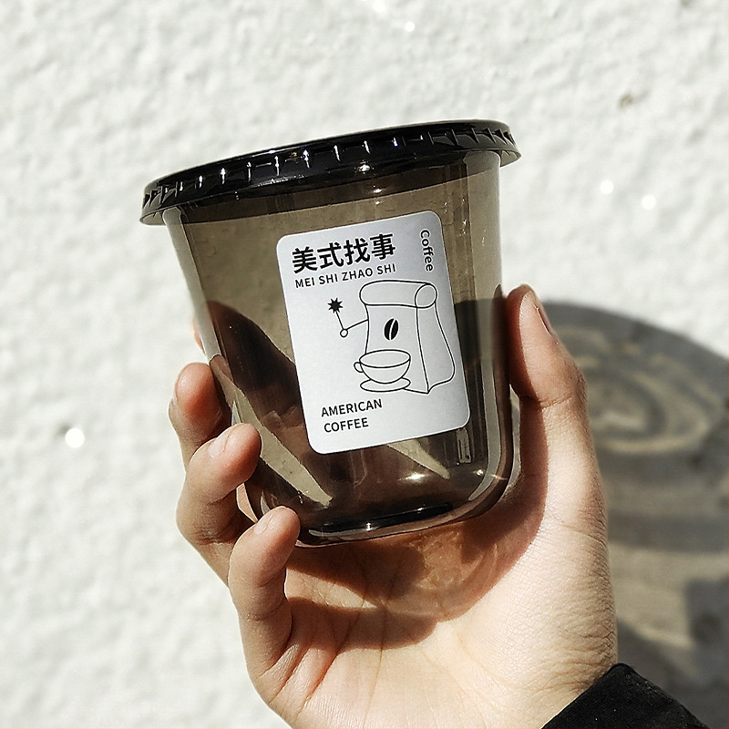 Jednokratna PET plastična čaša bez poklopca, prilagodljiva, bez tiska logotipa, dostupne licencirane privatne marke, licenca XK16-204-00525.