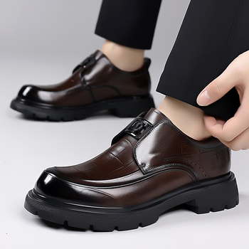 Muške kožne Slip-On cipele za poslovni stil, gornji dio od prve klase teleće kože, podstava od svinjske kože, gumeni potplat, niski gornji dio, okrugli vrh