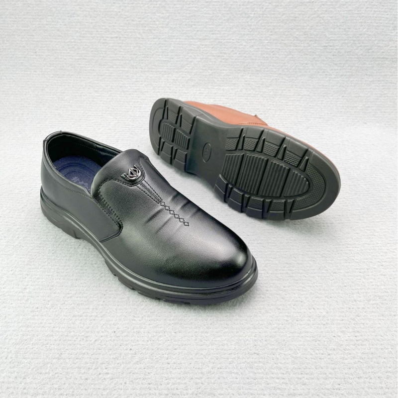 Muške slip-on cipele od PU kože, prugasti uzorak, niski pet 1-3 cm, potplat od PU injekcijski oblikovan