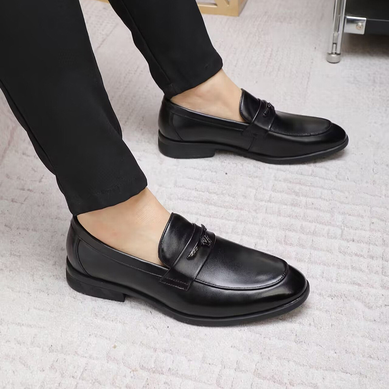 Muški kožni loafers od prve kože, slip-on, uski špicasti nos, niski profil, gumena potplata, prozračni, lagani, protuklizni, poslovno-kancelarijske cipele