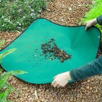Covoraș de grădină din fibre de poliester pentru schimbarea substratului în ghivece cu plante verzi