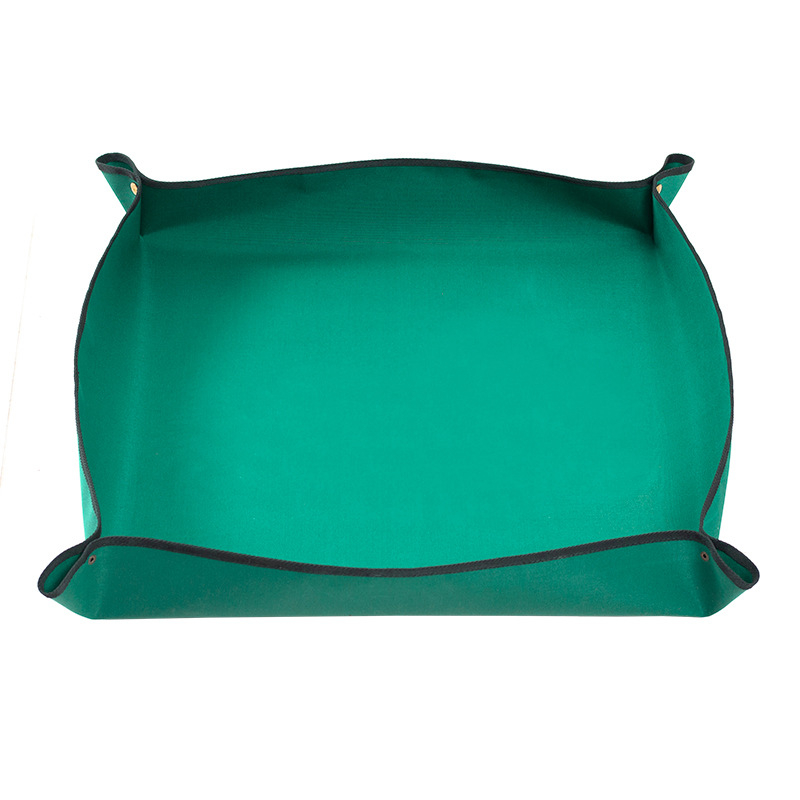 Covoraș de grădină din fibre de poliester pentru schimbarea substratului în ghivece cu plante verzi