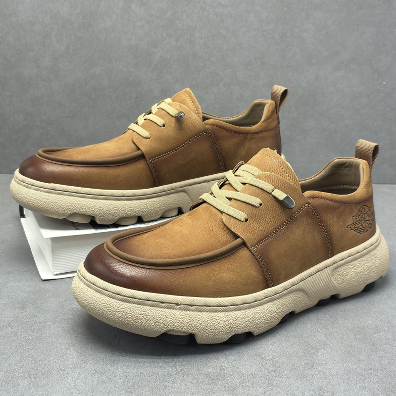 Muške casual kožne tenisice s debelim potplatom; Gornji materijal: Top Grain Cowhide; Uložak: Top Grain Pigskin; Potplata: Foam; Oblik vrha: Okrugli; Visina pete: srednja (3–5 cm)