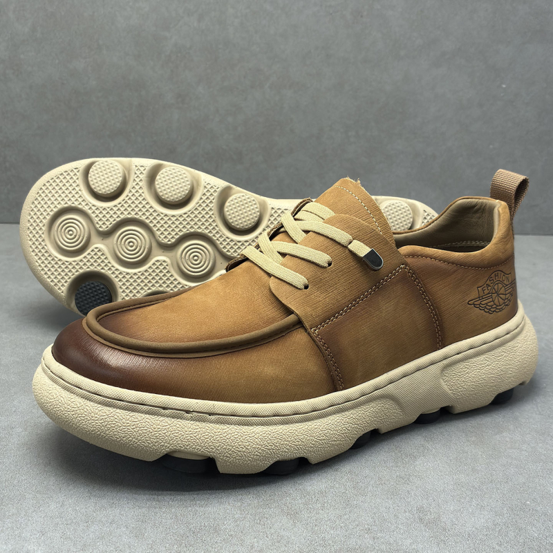 Muške casual kožne tenisice s debelim potplatom; Gornji materijal: Top Grain Cowhide; Uložak: Top Grain Pigskin; Potplata: Foam; Oblik vrha: Okrugli; Visina pete: srednja (3–5 cm)