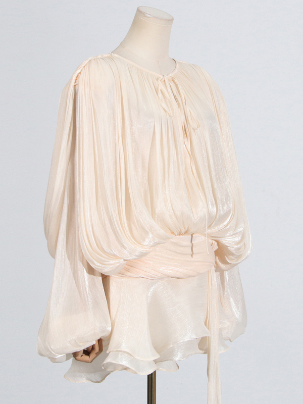 Rochie cu guler rotund, mâneci lampă, talie înaltă, fustă plisată neregulată (amestec poliester-elastan)