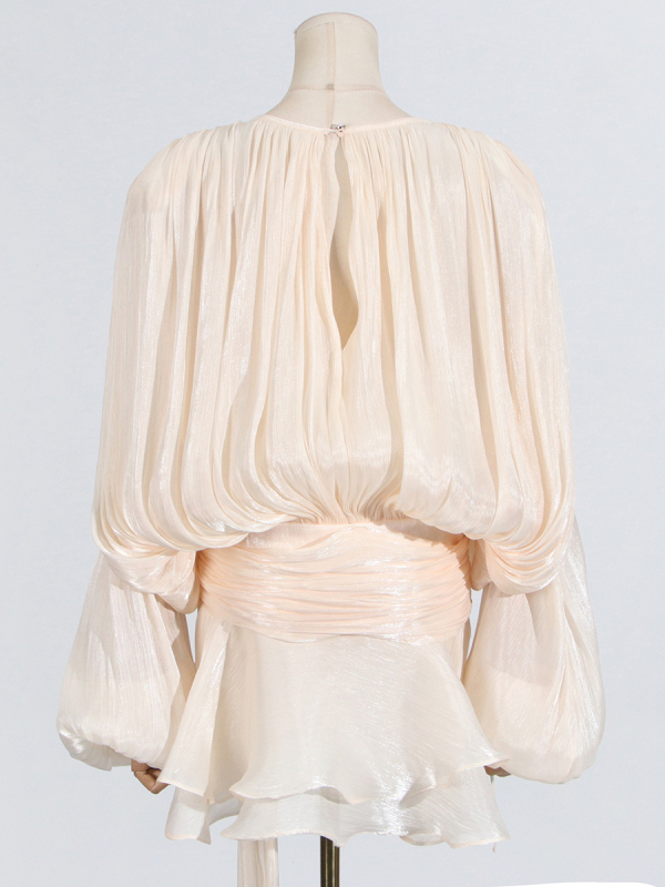 Rochie cu guler rotund, mâneci lampă, talie înaltă, fustă plisată neregulată (amestec poliester-elastan)