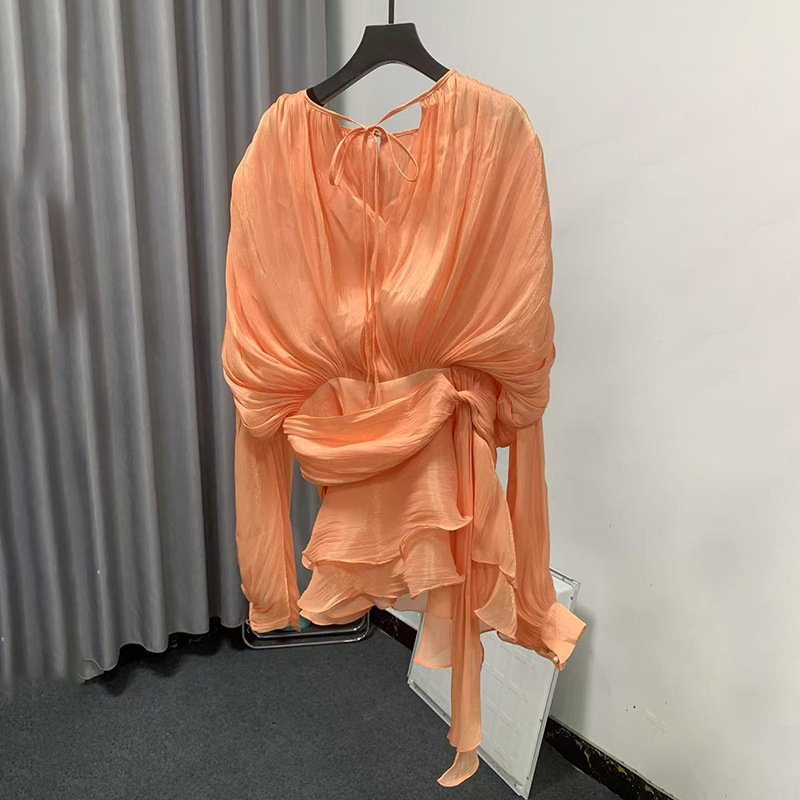 Rochie cu guler rotund, mâneci lampă, talie înaltă, fustă plisată neregulată (amestec poliester-elastan)