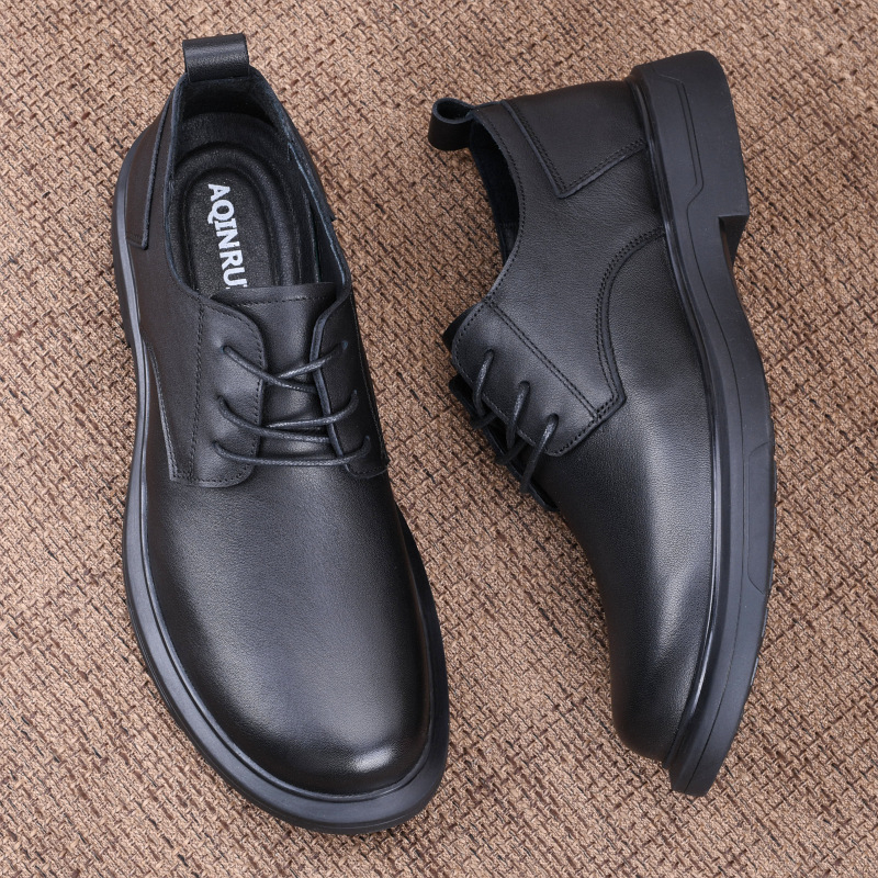 Muške kožne cipele za poslovni stil loafers; gornji dio od kože prvog sloja goveda; potplat od gume; ulošak od kože prvog sloja svinja; podstava od svinjske kože