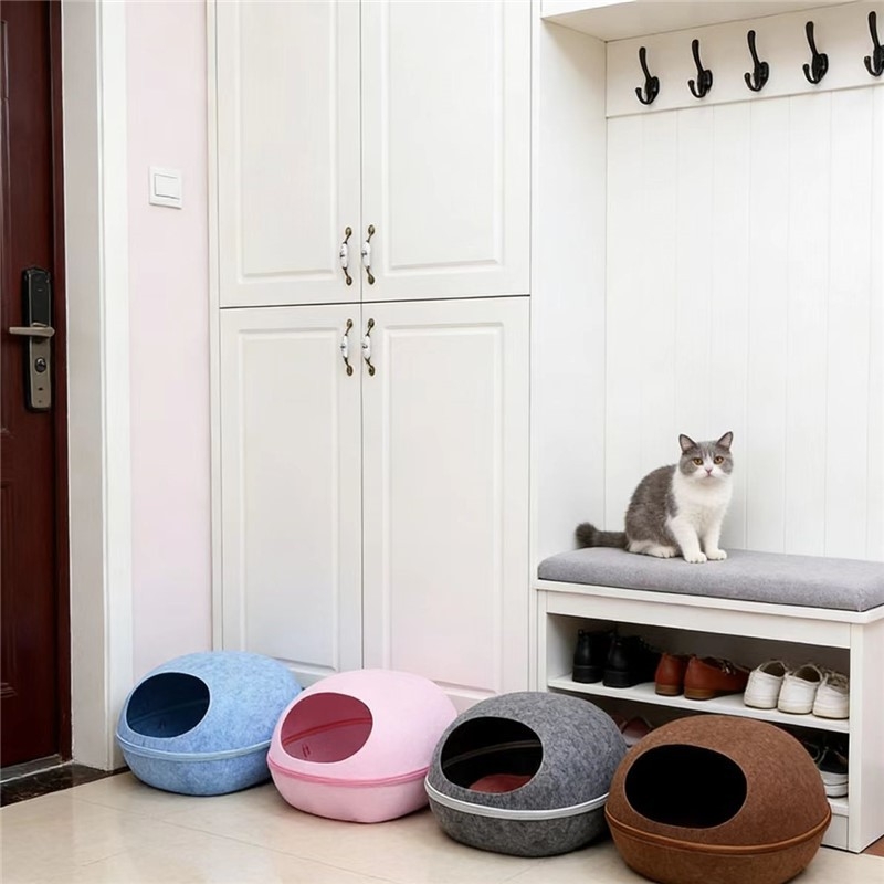 Krevet za mačke od filca s jajolikim poluzatvorenim dizajnom, periv i prozračan, za sve sezone