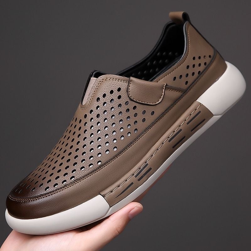 Muške slip-on sandale s prozračnim PU gornjim dijelom, gumom na đonu i podstavom od umjetne kože